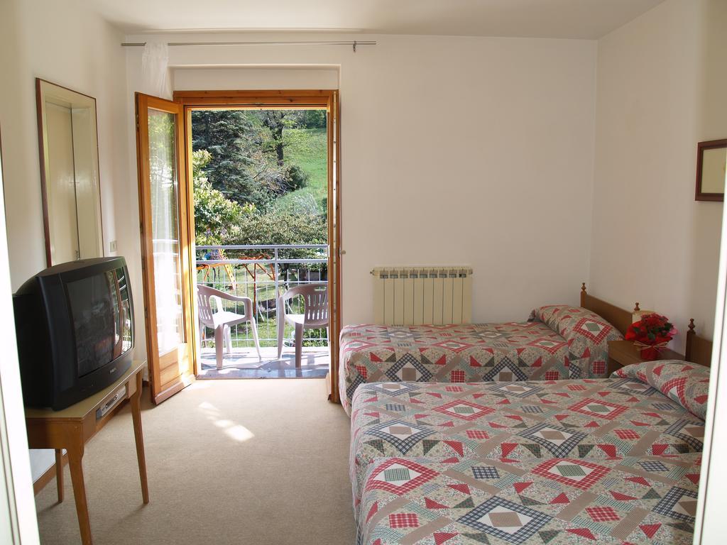 Hotel Rosalpina Riva del Garda Eksteriør bilde
