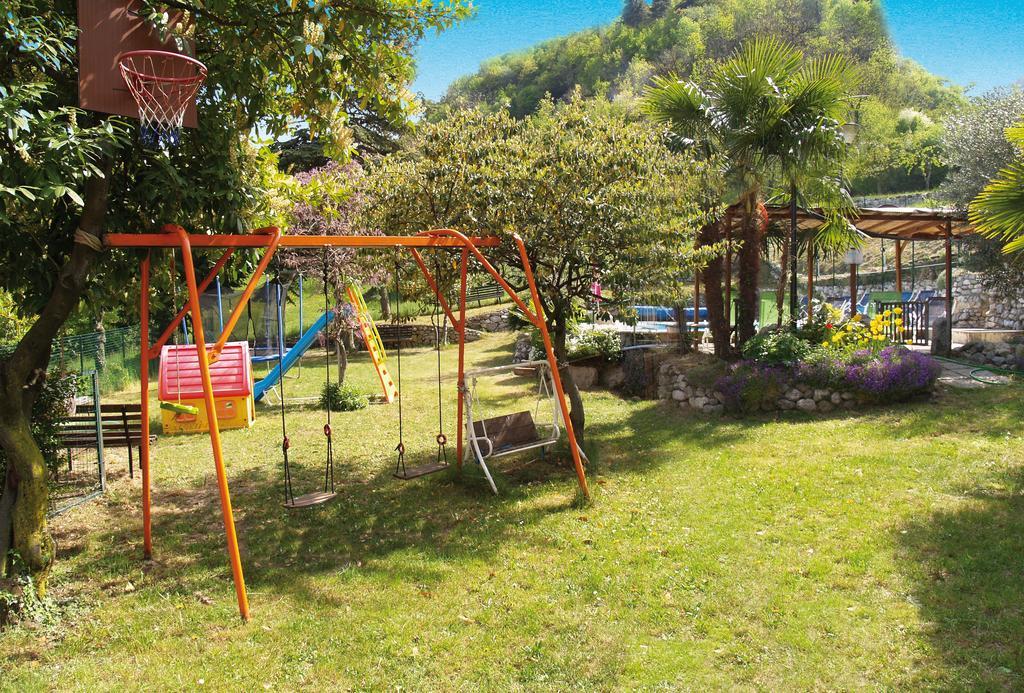 Hotel Rosalpina Riva del Garda Eksteriør bilde