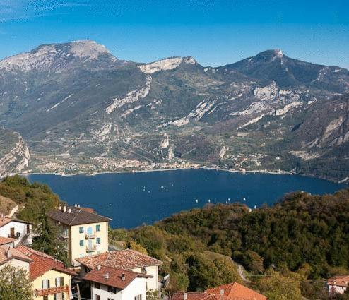 Hotel Rosalpina Riva del Garda Rom bilde